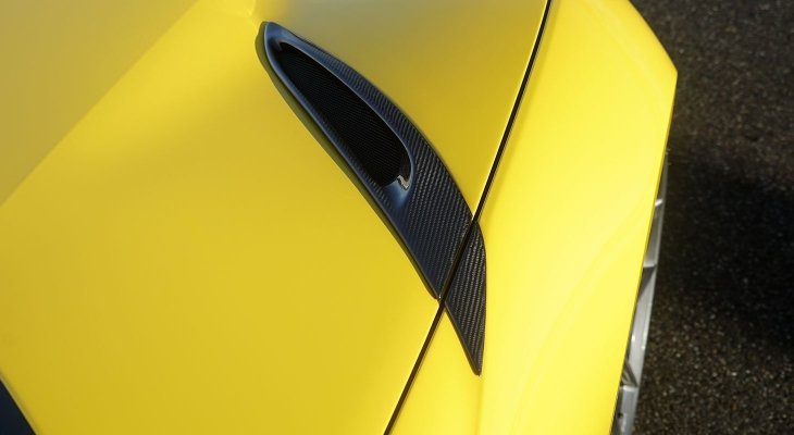 Ferrari 812 SF / GTS insert for air-outlet engine bonnet