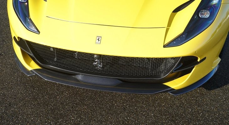 Ferrari 812 SF / GTS front spoiler lip