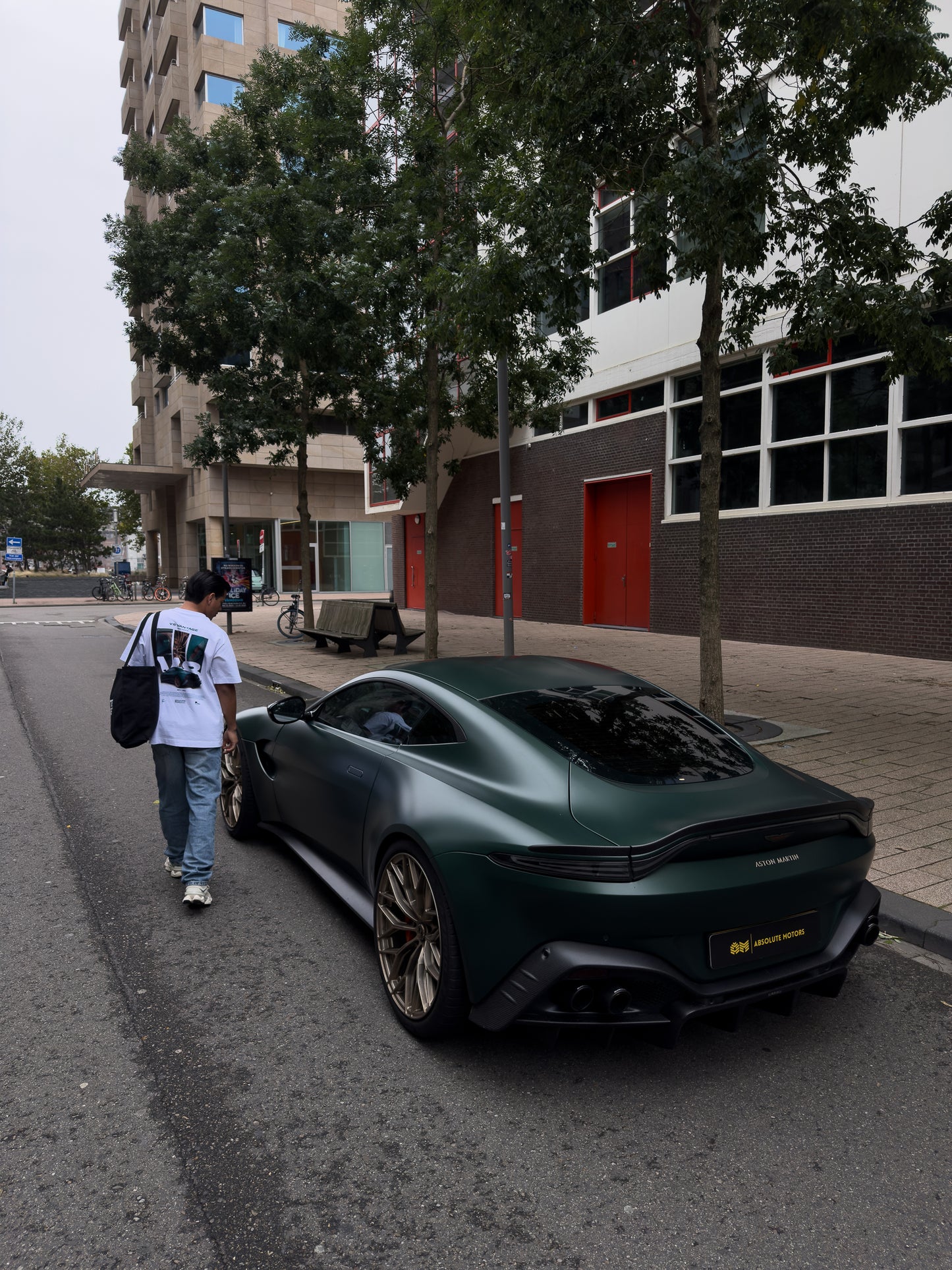 V8 Vantage Tee