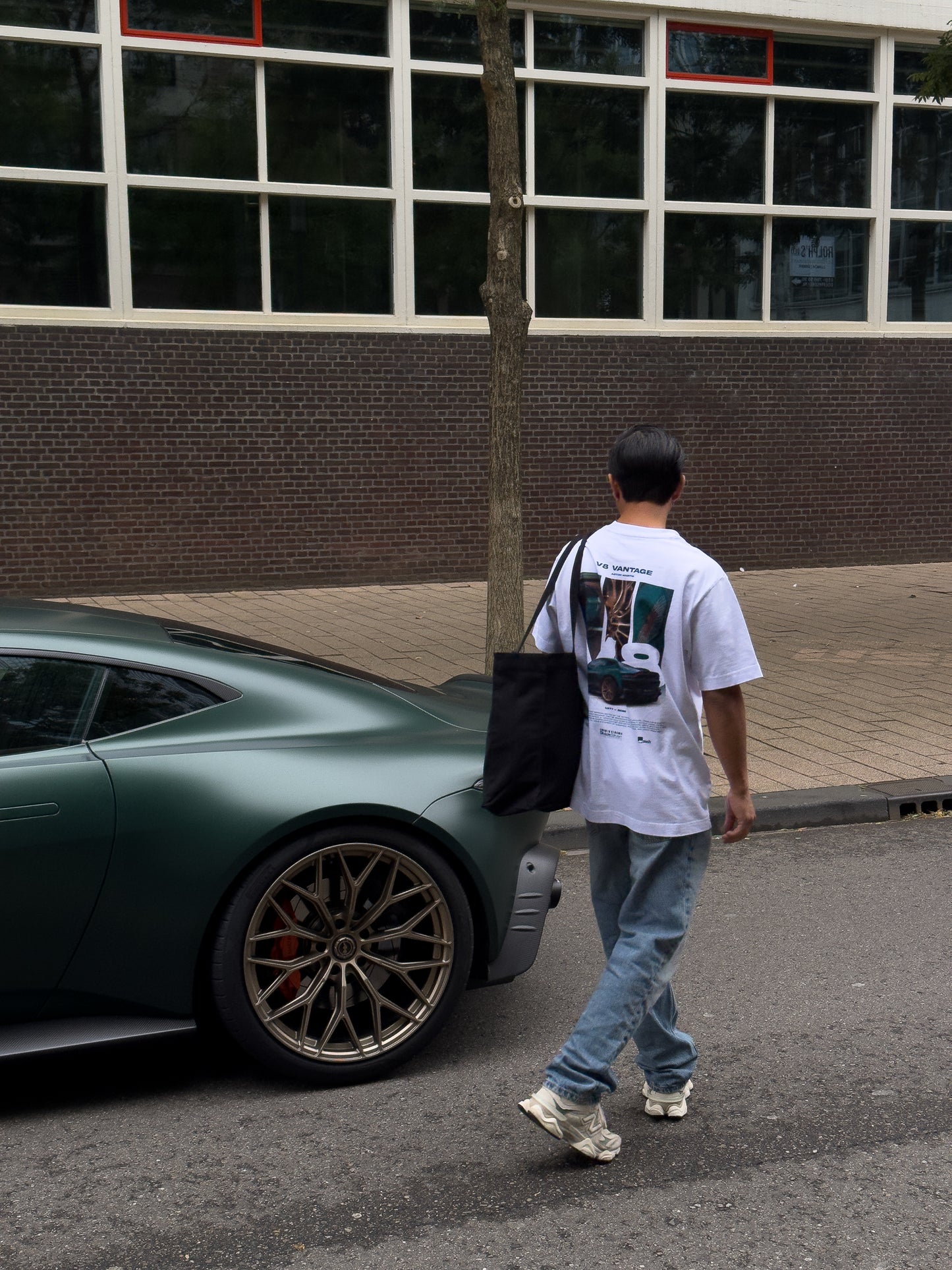 V8 Vantage Tee