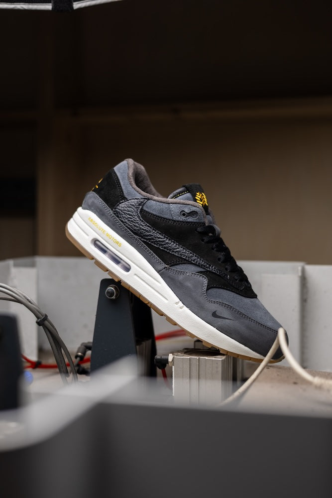 Absolute Motors Air Max 1 by Vijz